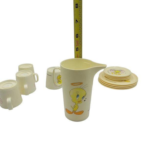 Vintage 1996 Warner Bros Chilton - Globe Inc Tweety Bird Child's Plastic Tea Set - Picture 7 of 13